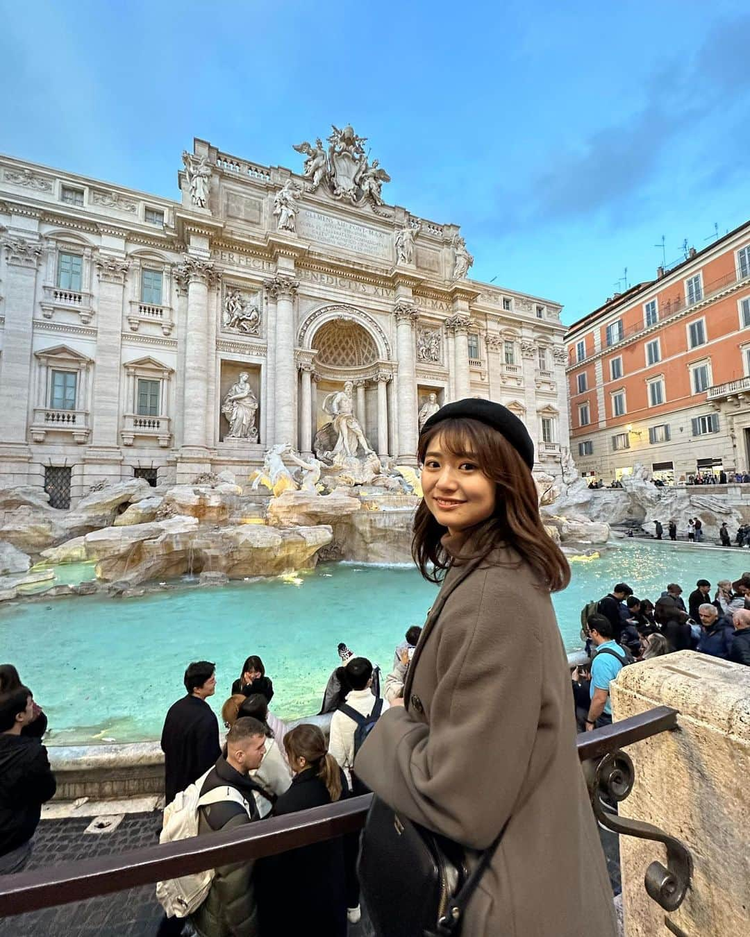 村上なつみのインスタグラム：「ローマも色々巡りましたよ🇮🇹  #トレビの泉」