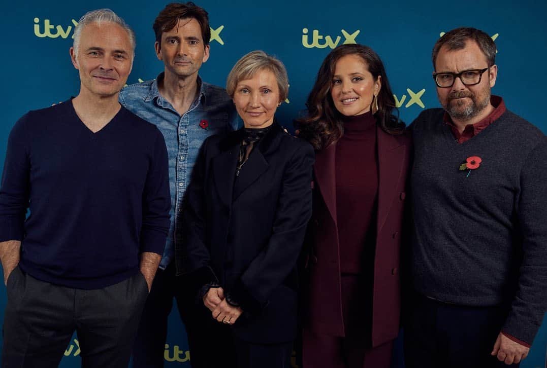 マルガリータ・レヴィエヴァのインスタグラム：「DREAM TEAM.  #litvinenko  #pressday #bafta #itv  #itvx  #marinalitvinenko #davidtennant #neilmaskell   Styled by my fabulous @jessicajoffe  @lafayette148ny  @completedworks」