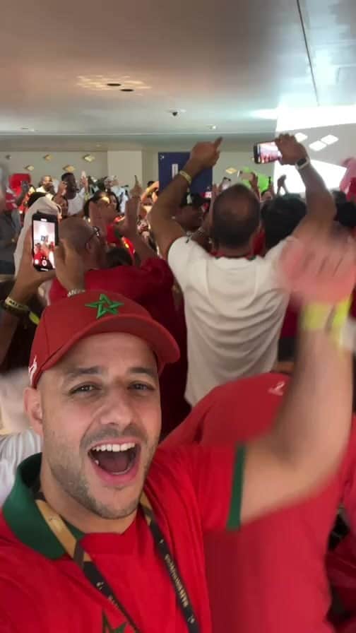 マヘル・ザインのインスタグラム：「Viva Morocco 🇲🇦! Alhamdulillah! I’m so happy wallahi! Mabrook for all of us! Morocco, you made us proud today! History is made 🔥🔥🔥🔥😍😍😍😍」