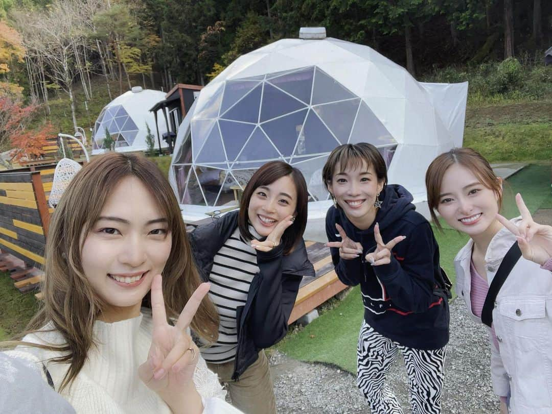 風輝駿さんのインスタグラム写真 - (風輝駿Instagram)「* ⁡ 初グランピング🏕 いつもは海の人ですが 最推しも山が好きな人魚ですし 山の人になってみました ⁡ 同期とも久しぶりにお泊りして なんだか懐かしかったし やっぱ同期大好きだなってなった🥺 いつか宙組同期皆で集まりたいなぁ ⁡ 山もとってもよかったけど 次回は海ね！！！！！w ⁡ ⁡ ⁡ ⁡ ⁡ #宙組 #98期 #同期 #元宝塚歌劇団 #遥羽らら #潤奈すばる #華雪りら #風輝駿 #グランピング #富士山 #河口湖 #ぬい活 #同期しか勝たん」12月2日 15時23分 - shun.721.miki.125