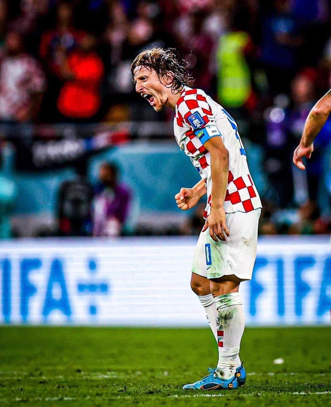 ルカ・モドリッチのインスタグラム：「Proud of this team and happy to be in the next round. We keep going!!! 🇭🇷💪🙏#IznadSvihHrvatska #WorldCup」