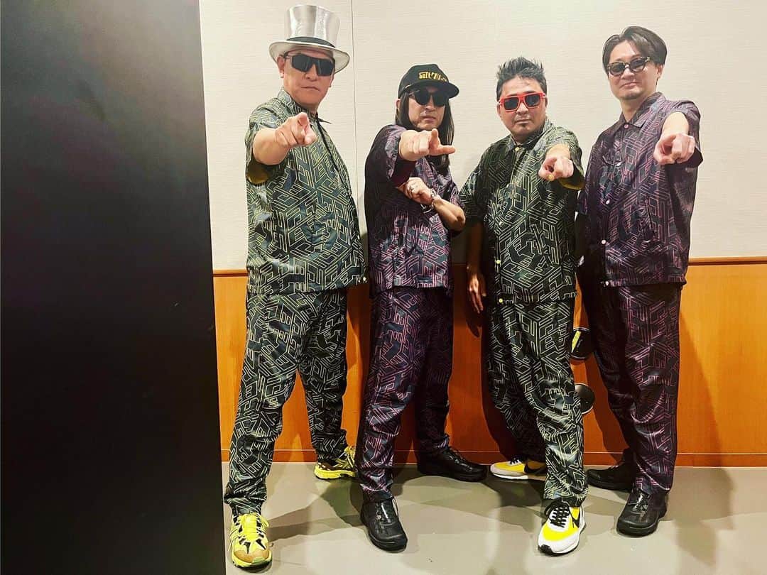 のインスタグラム：「2022.12.2 #電気グルーヴ Zeppツアー2022 みんなと未来とYシャツと大五郎 @ Zepp Haneda   @agraph 欠席により、本日のピンチヒッターは @sugiurumn でした。  有難うございました！」