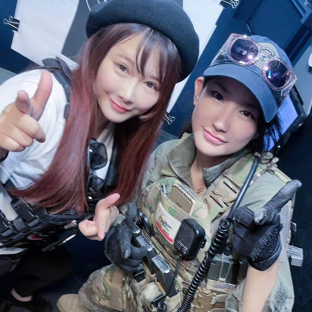 戦え‼︎ぴっちょりーなさんのインスタグラム写真 - (戦え‼︎ぴっちょりーなInstagram)「2枚目  12月18日(日)は！！  りりあんぬちゃんのイベントが アテナ様で開催するらしいぞっ💜💜💜💜  その名もリリアローン！！！！(#^.^#)  どんなイベントになるんだ？？！ ぜひ足を運んでみてー！！🍒　#pr  🍒🍒🍒🍒🍒🍒🍒🍒🍒🍒🍒🍒🍒🍒🍒🍒🍒 1枚目 すっくん @guruguru_sukkun  が撮ってくれた写真💜  プライベートでインドアフィールド遊びに行った時の一枚  めちゃくちゃカッよく撮ってくれてありがとおおおおおお  🔫　#tokyomarui #mws #ガスブロ 👔　#三神重工  🎽　チェストリグ　@tamuratacticalgeardevelopment 👖　@tac_zombiegear2  ⛑ @_opscore   #airsoft  🖤🖤🖤🖤PICCIOLINA☆SCHEDULE🖤🖤🖤🖤 　  🔫MC🔫 サバゲーイベント　千葉 12/4(日) Peace Combat ゲームズvol.19 @union_sgf   🔫合同主催🔫 サバゲーイベント　千葉 12/11(日)ボスゲリラ様オキサバ様ウピウピ隊様 @battlecity_survivalgamefield   🔫ゲスト🔫 サバゲーイベント　群馬 12/25(日)  @バーンズ  🔫ゲスト🔫子供向けサバゲーイベント 千葉 12/29(祝木)ジュニアガン撃ち納め @ユニオンベース&METユニオン  🔫MC🔫 物販イベント　池袋 4/16(日) 爆裂祭 @池袋サンシャインシティー  🖤🖤🖤🖤🖤🖤🖤🖤🖤🖤🖤🖤🖤🖤🖤🖤 🖤🖤🖤🖤  👇ぴっちょへのファンレターやお仕事のお問い合わせは👇  株式会社WAVE 〒503-0807 岐阜県大垣市今宿6-52-16 ソフトピアジャパン ドリームコア 513  🏠ぴっちょは東京在住🏠」12月2日 21時51分 - picciolina.airsoftgirl