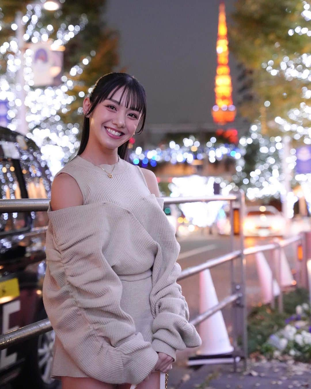 長谷川晴奈さんのインスタグラム写真 - (長谷川晴奈Instagram)「今年もラストスパートになりましたね！ 12月もよろしくお願いします✨  先日は心配とご迷惑をおかけして申し訳ありませんでした🥲  今は自分の充電期間だと思って少しずつパワーを貯めて来年に向けて更に輝けるよう一新していきたいと思っていますので、Sunnyの皆さんもう少しだけ待っててくださいね🥹  こんな私ですがこれからもよろしくお願いします🥺  #イルミネーション　#六本木　#東京タワー　#六本木ヒルズけやき坂」12月2日 22時11分 - haruna_hasegawa71