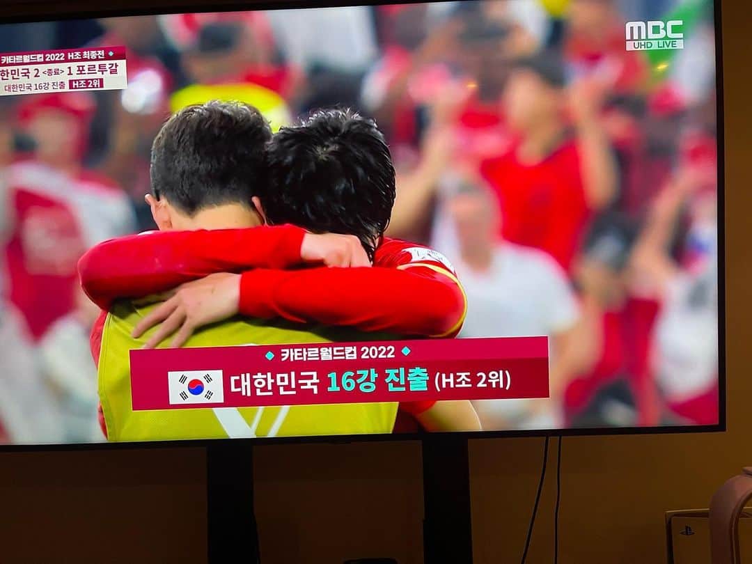 のインスタグラム：「너무 고생하셨고 너무 감동이었습니다 저도 너무 울었네요 감사합니다 정말 말 그대로 대박입니다ㅠㅠ너무 감사하고 사랑합니다ㅠㅠㅠ」