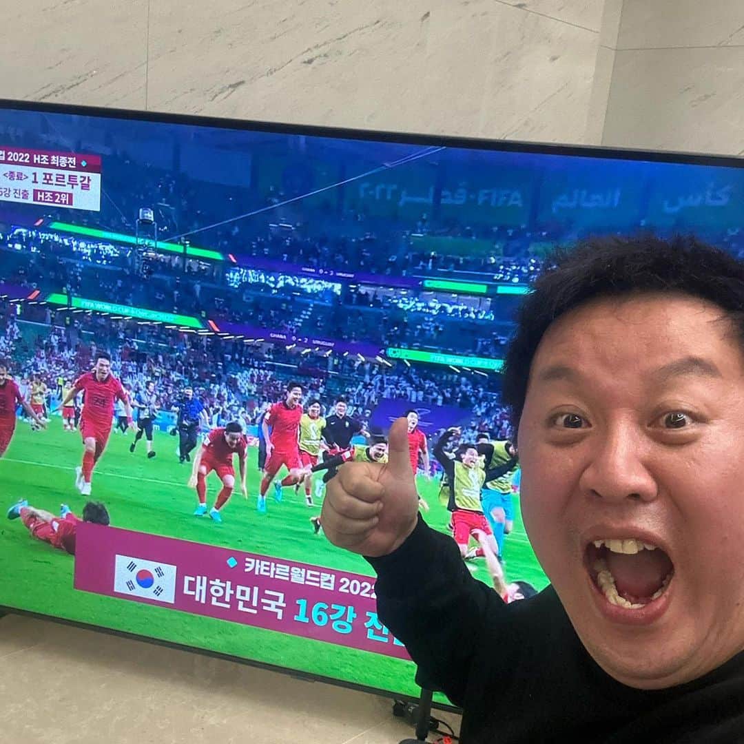 のインスタグラム：「기적이다!!!기적같은순간!!!!!!!!!!대!!!!한민국!!!!!!!!!!!!!❤️👏👏👏👏👏👏👏👏👏👏👏❤️❤️❤️❤️❤️❤️❤️❤️❤️❤️❤️❤️🙏🏻🙏🏻🙏🏻🙏🏻🙏🏻이순간을 우리 모두가!!!!!!!!!!!!!!!」
