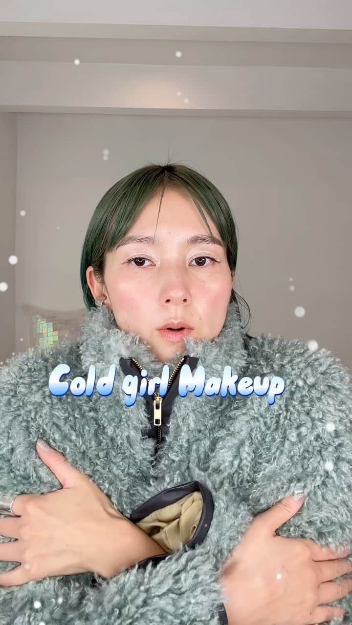 三苫愛のインスタグラム：「Cold girl Makeup❄️☃️🍢 寒い冬がやってくるよー🎄 #coldgirlmakeup #冬メイク #寒い日メイク  @kaleidosmakeup @narsissist @officialbyredo @yeuxetligne @chanel.beauty  @thingsthatmatter.jp」