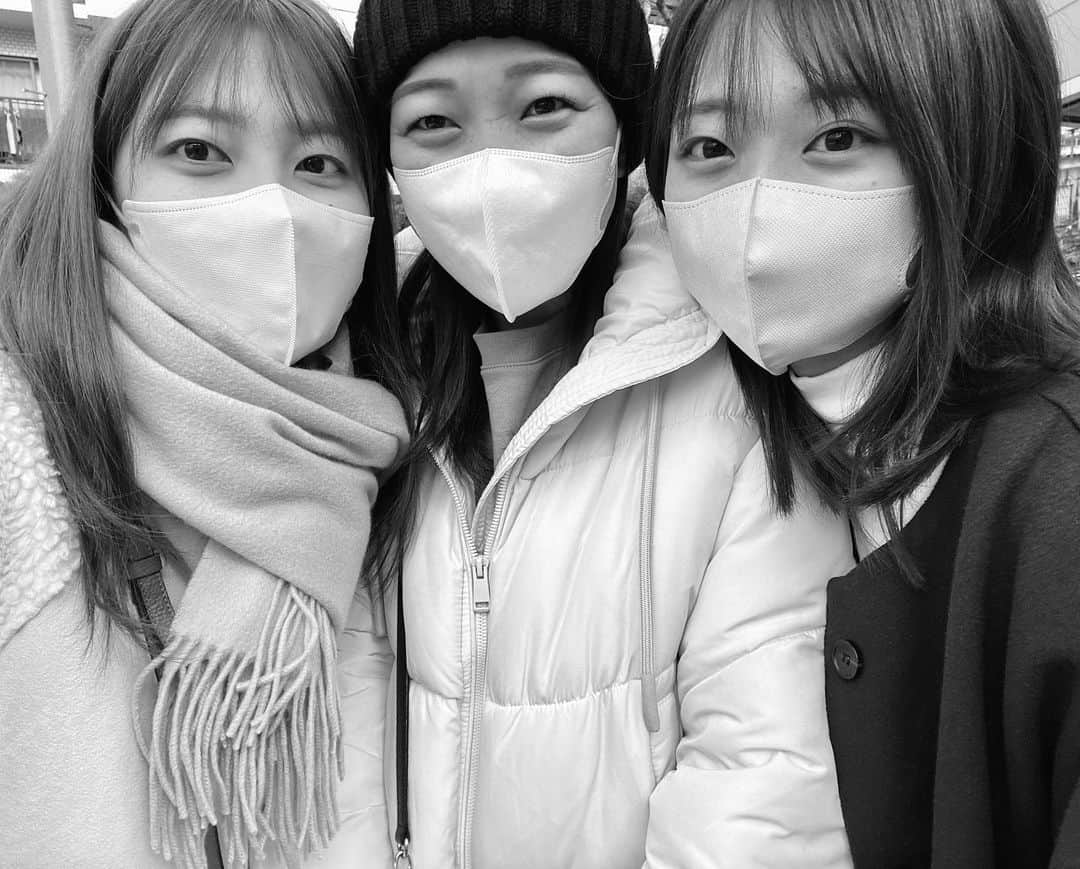 のインスタグラム：「日の出見るのは早々に諦めて、みんなでゆっくり整った日🧖🏻‍♀️✨」