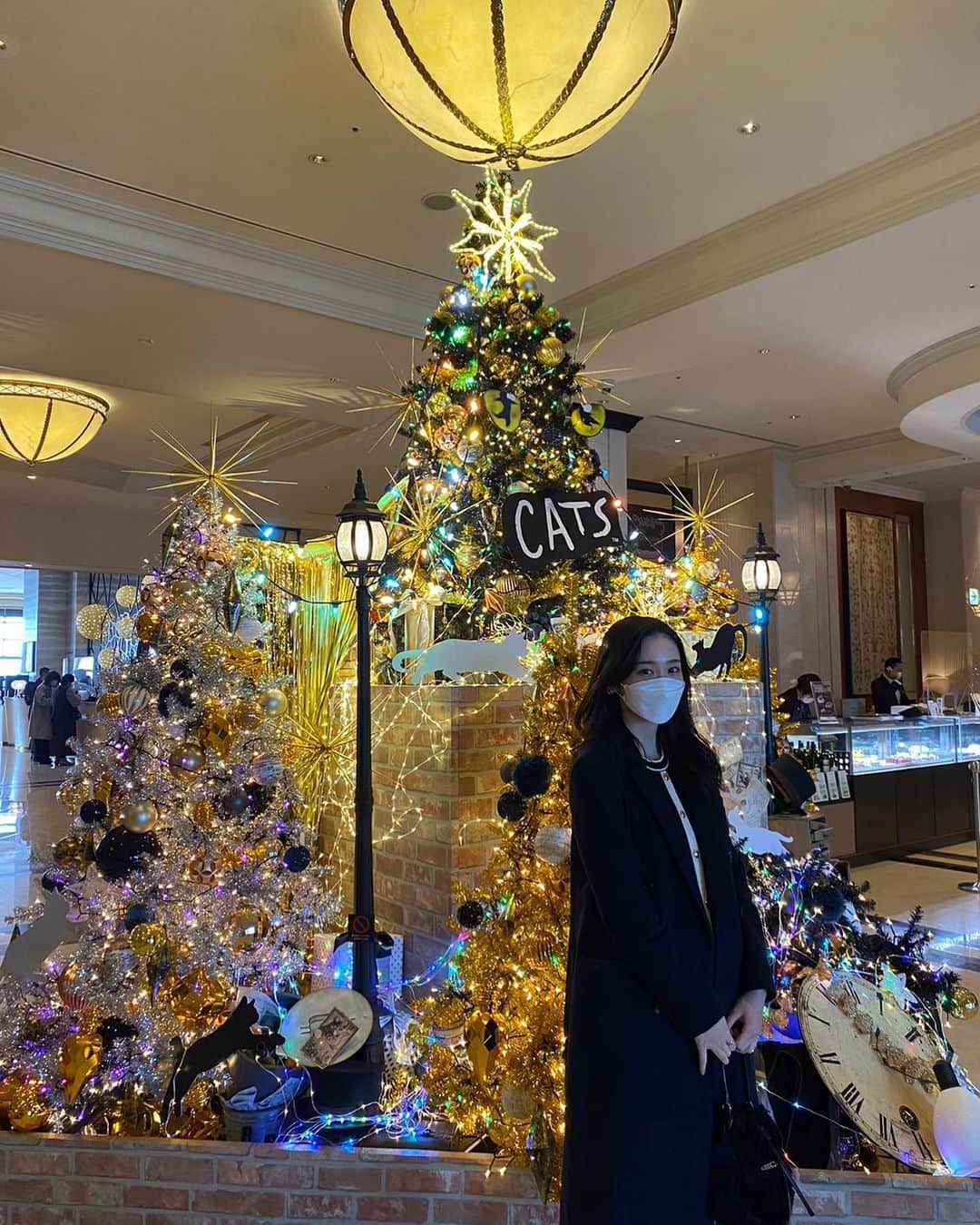 花那のインスタグラム：「イルミネーション綺麗だった🎄 . . #nagoya #christmas #マリオット #マタニティコーデ」