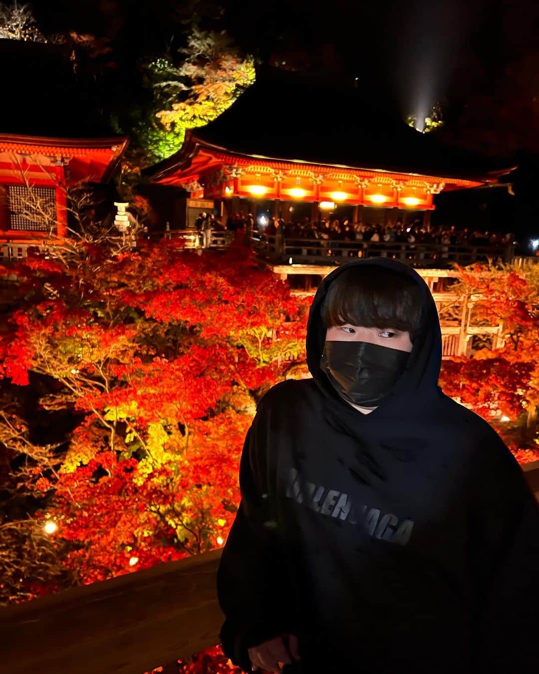 こう（夜のひと笑い）さんのインスタグラム写真 - (こう（夜のひと笑い）Instagram)「京都ぶちかましてきた☺️ 後俺写真のセンスやばない？  #清水寺」12月3日 19時18分 - nakaikou4162