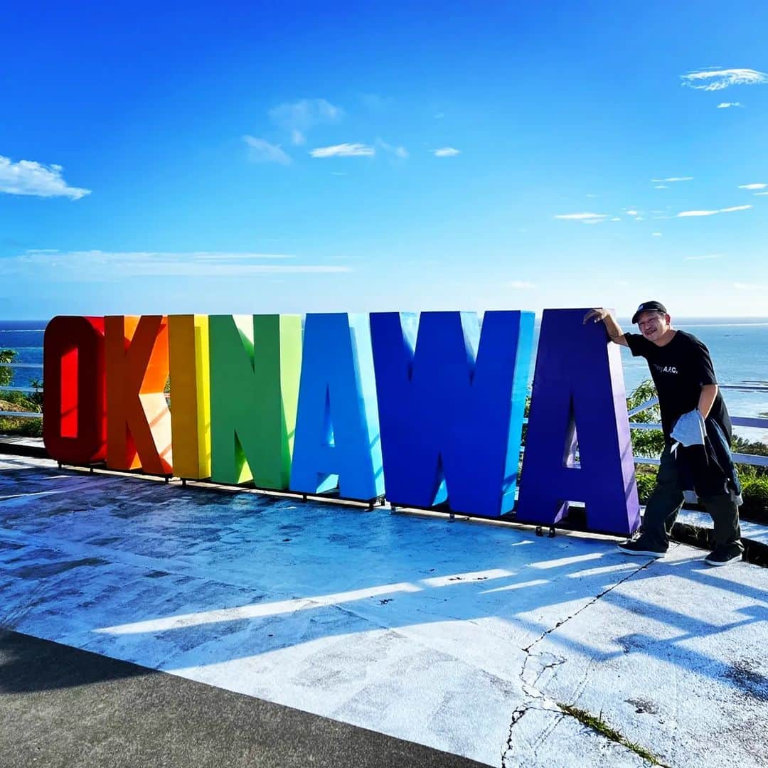 ANI さんのインスタグラム写真 - (ANI Instagram)「この間の日曜にひさびさに沖縄でライブだったので、その後残って沖縄を堪能しました。 辺戸岬、イイ崖でした🎵」12月3日 14時35分 - sdp_ani