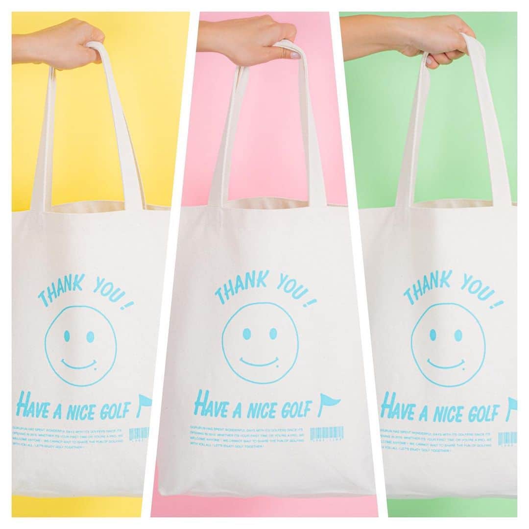 山内鈴蘭のインスタグラム：「私から皆さんへ12月のプレゼント☺️🎁🎄 【Gorurun オリジナルトートバッグ】です！  12月は私の誕生日月で、 何かできないかなー？🥺  と思い、逆プレゼント企画🎁を考えました💕  厚みのあるしっかりとした生地で 一泊分のお洋服が入るほどの容量になってます！  Gorurunは今年3年目を迎えた、プロデュースゴルフブランドです🥰皆さんいつもありがとうございます！！  12月8日が私の誕生日なので、、  Gorurunオンラインショップにて【12,800円】以上のお買い上げの方に！  このオリジナルトートバッグをプレゼントさせて頂きます🥰🎄  よーくデザインを見ると、鈴蘭ちゃんらしさが詰まってるんですよ！笑笑  皆さん！ 12月を思いっきり楽しみましょうね😍😍  #12月 #ノベルティ #トートバッグ #オリジナルデザイン #山内鈴蘭 #ゴルフブランド #Gorurun #ゴルラン #ゴルフウェア #ゴルフコーデ #私服 #小物 #アイテム #デザイン #バック」