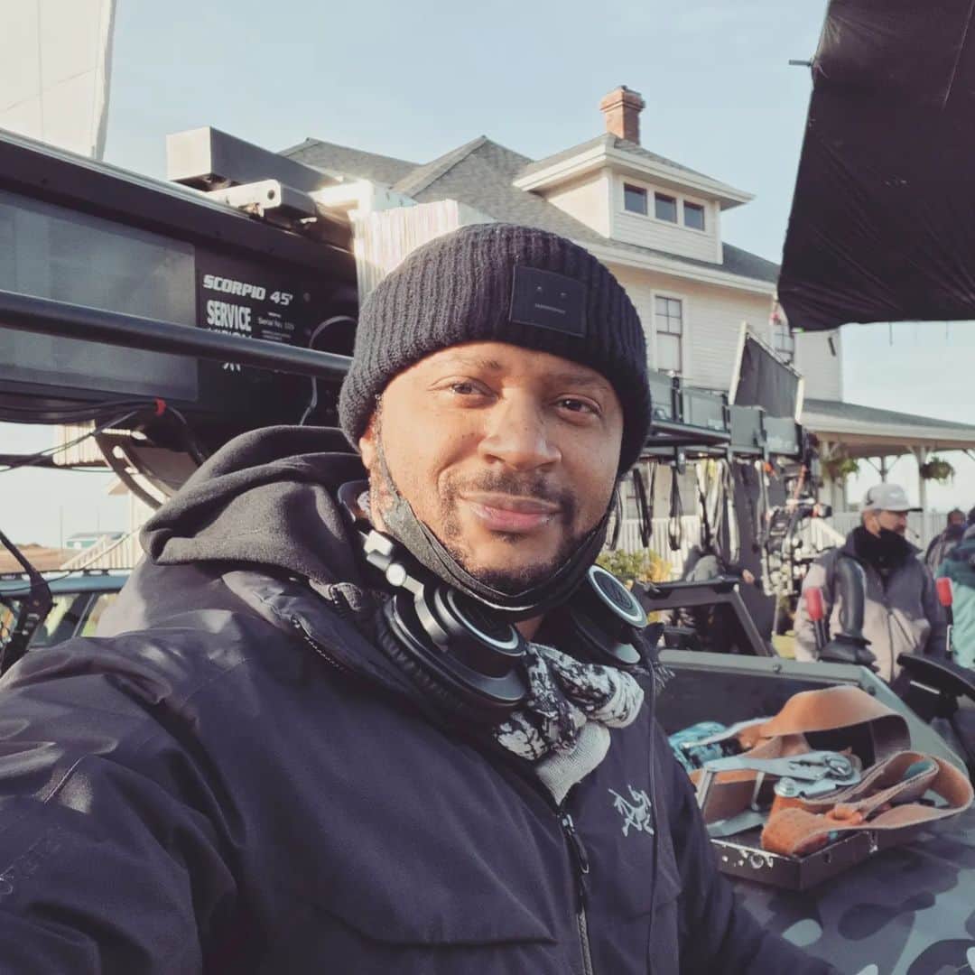 デヴィッド・ラムゼイのインスタグラム：「Still at it!  And how did you spend your birthday weekend? #scorpio45」