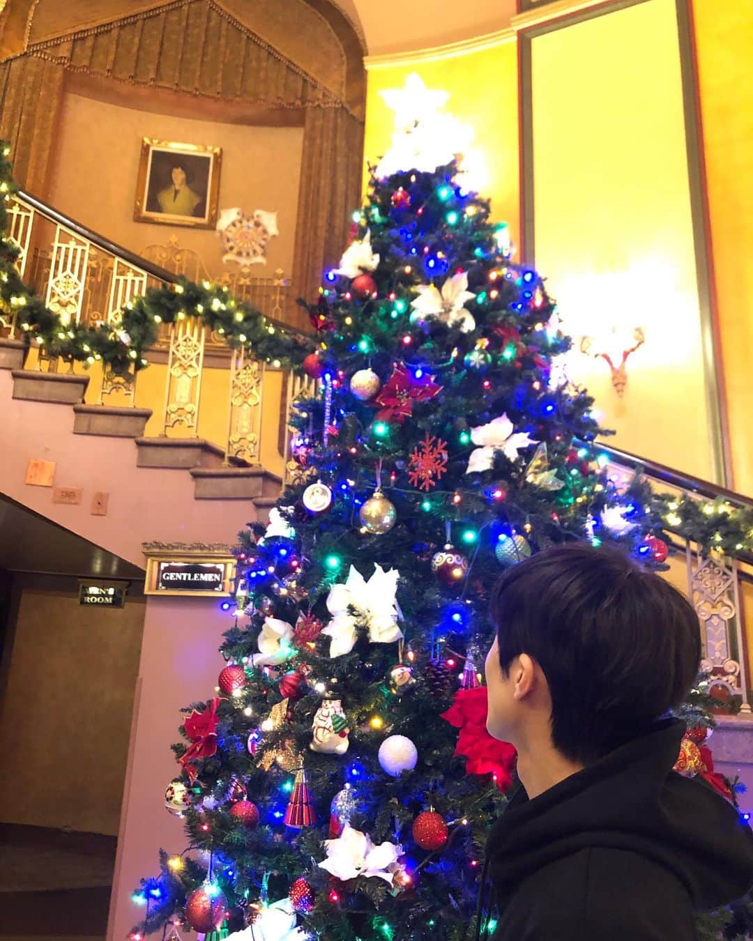 カン・チャニ（SF9）さんのインスタグラム写真 - (カン・チャニ（SF9）Instagram)「CHICAGO」12月3日 16時24分 - c_chani_i