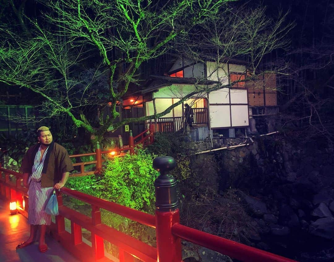 のインスタグラム：「『♨️♨️♨️』 #noah_ghc #温泉 #温泉旅館 #浴衣 #♨️」
