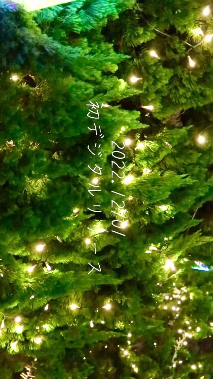 安藤祐輝のインスタグラム：「「WhiteRing」2022/12/1リリース㊗️🫶沢山聴いてね🎅🎄」