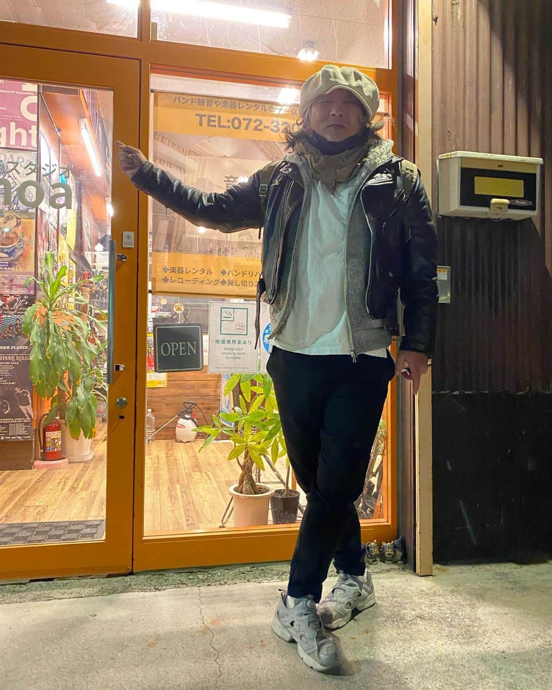 Larry のインスタグラム