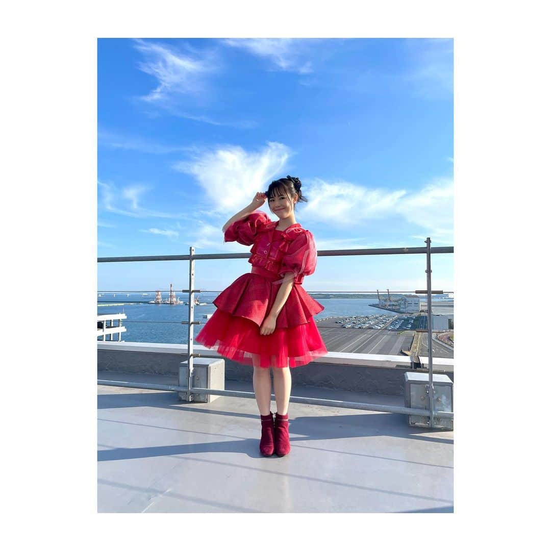 田中咲帆さんのインスタグラム写真 - (田中咲帆Instagram)「.  新衣装です♥️✨ 真っ赤の衣装はなんだか新鮮ですね🫣 どうかな似合ってる〜？  ･ #るんるん ･ #新衣装 #red #crownpop #田中咲帆 #アイドル #idol #03 #スターダスト #スタプラ #followme」12月3日 20時10分 - saho_crownpop