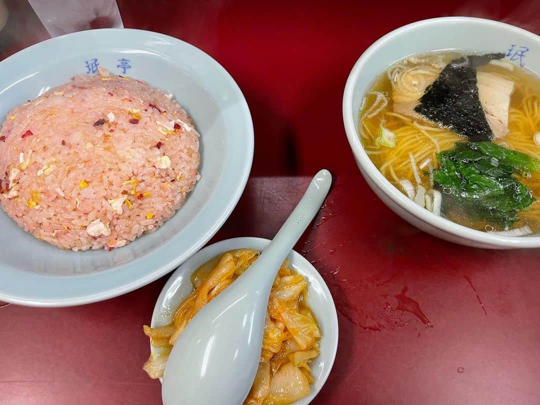 加賀屋航平のグルメインスタ