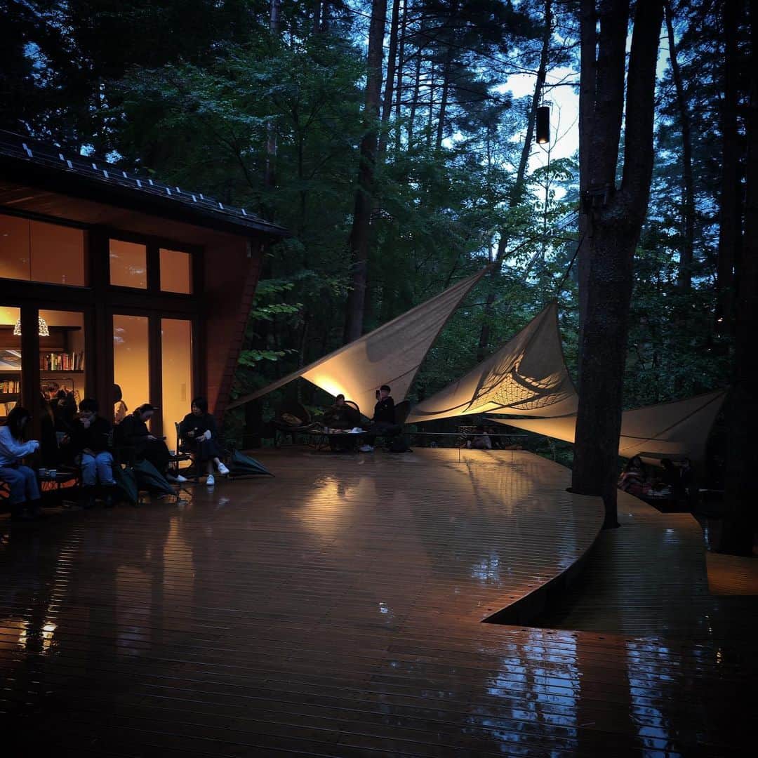 宮坂亜里沙さんのインスタグラム写真 - (宮坂亜里沙Instagram)「あいにくの雨だったけどグランピング楽しかった🗻 #星のや富士 #グランピング」12月4日 1時50分 - arsmysk