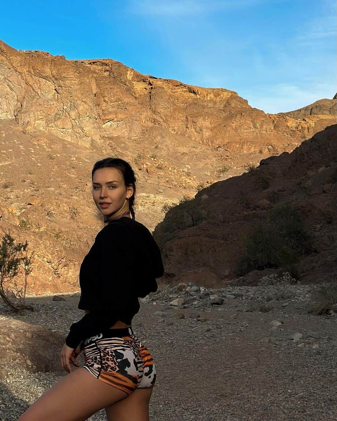レイチェル・クックのインスタグラム：「My greatest clarity and creativity come when I spend time in nature. Crazy how easy it is to forget this!」