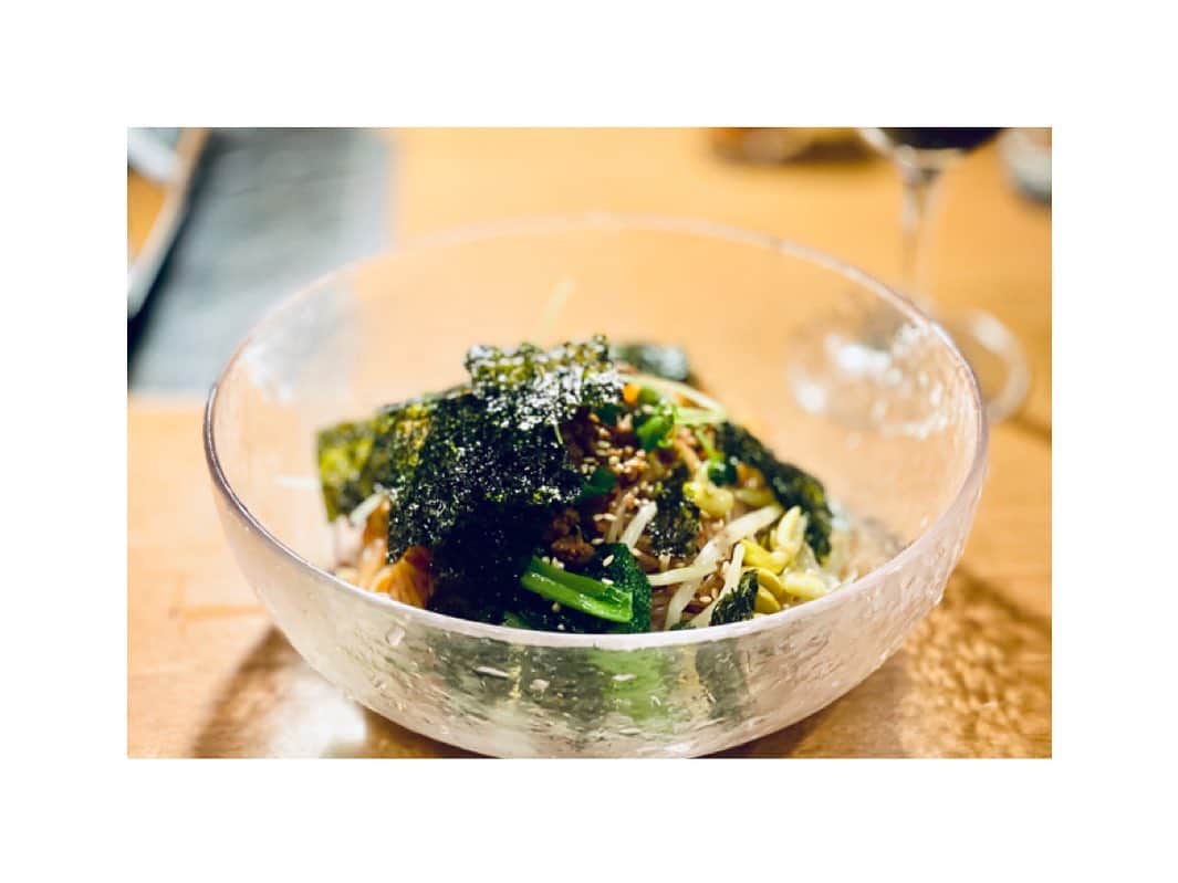 川村亜紀さんのインスタグラム写真 - (川村亜紀Instagram)「ビビン麺✨ ビビン麺や冷麺は細麺が好きです😊 #비빔면 #잘먹었습니다 #매운거좋아해요  #🍜 #🌶️  #ビビン麺  #焼肉の しめにはビビン麺か冷麺が好きです #ごちそうさまでした  #美味しいもの日記」12月4日 9時08分 - _aki1015_