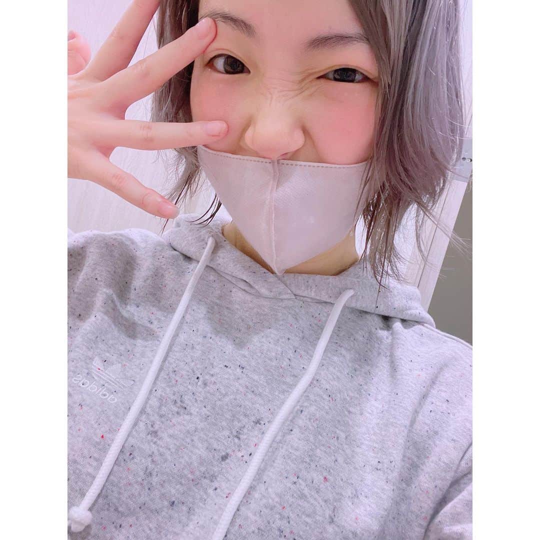 のインスタグラム：「トレーニングして こんな顔したい🥹 . . . . #トレーニング #トレーニング女子 #トレーニングウェア #筋トレ #筋肉女子 #トレーニング後 #トレーニング好き」