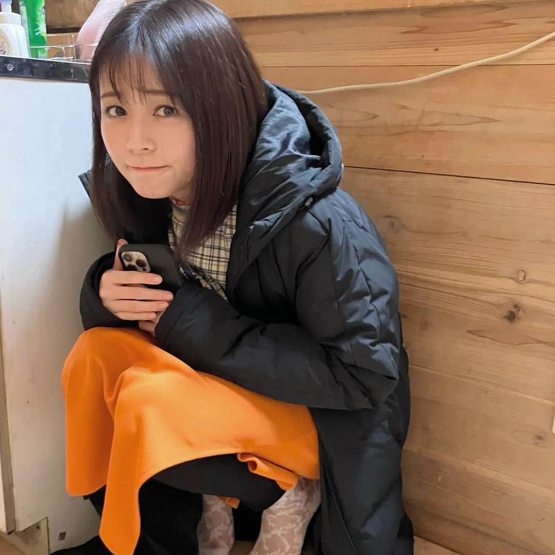 久間田琳加のインスタグラム：「青春シンデレラ 第7話 ♡ ABCテレビにて本日深夜0:30〜！ テレビ神奈川は明日放送です🌼 ついに紫苑がタイムスリップしてきたことを打ち明けます、、！ 台本を読んでいるだけで、 キュンな展開が多かった7話でした、、🫶🏻 オフショットはなつかしの林間学校の写真から🕊 #青春シンデレラ」