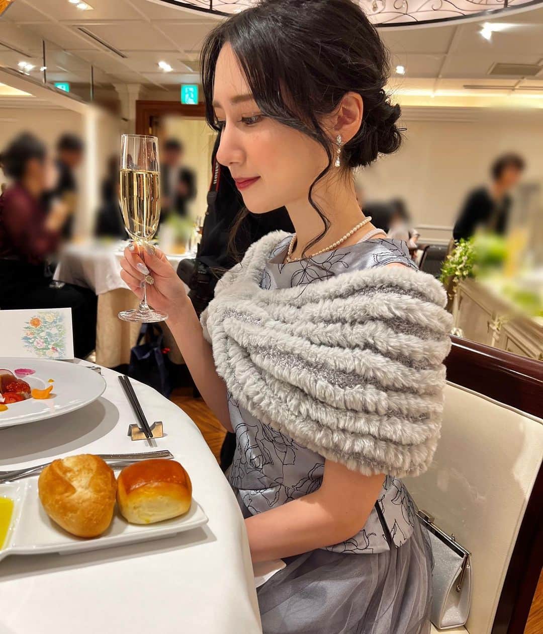 てーらのインスタグラム：「大好きなお友達の結婚式お呼ばれ♡⃛」