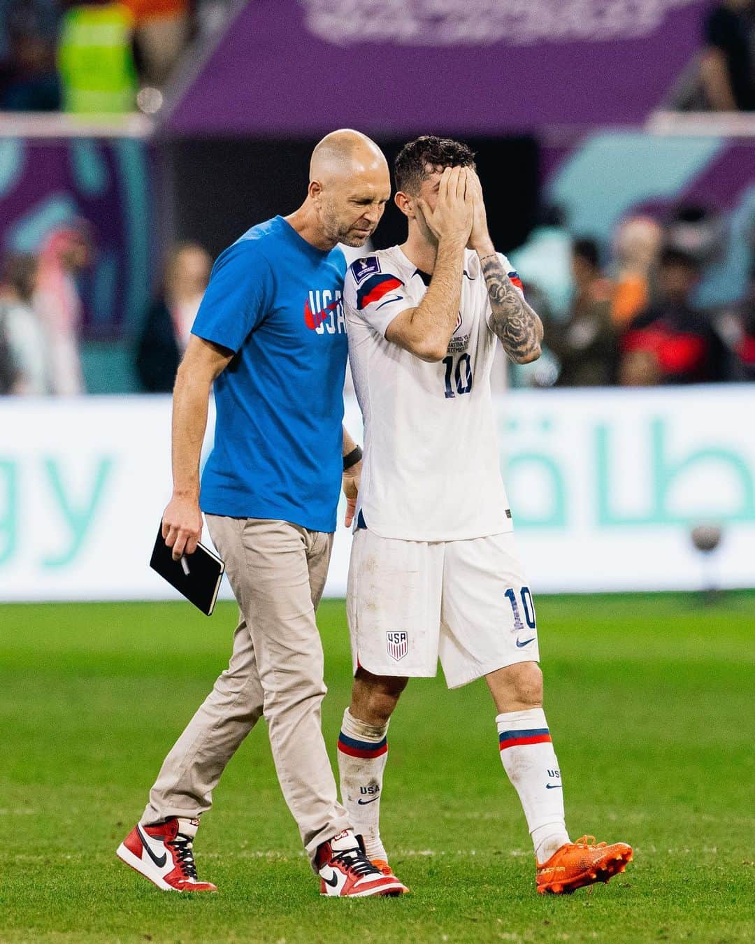 クリスチャン・プリシッチのインスタグラム：「This one’s gonna hurt for a long time but I’m so thankful for this team and everyone who supported us through it all. A lifelong dream made reality representing my country in a World Cup. We’ll be back 🇺🇸」