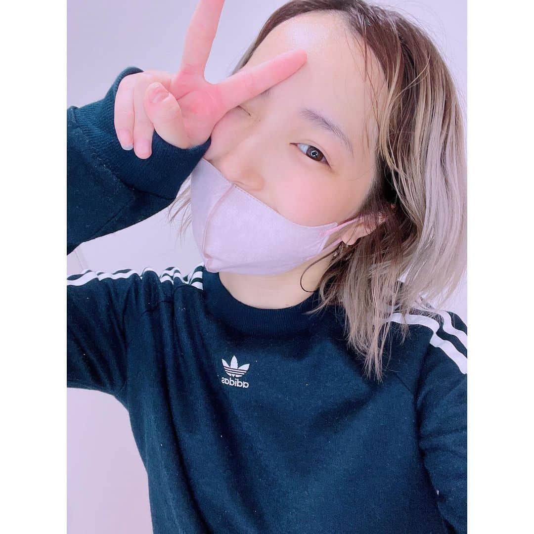 のインスタグラム：「ほんとでこっぱちwwww . . . . #トレーニング #トレーニング女子 #トレーニングウェア #筋トレ #筋肉女子 #トレーニング後 #トレーニング好き」