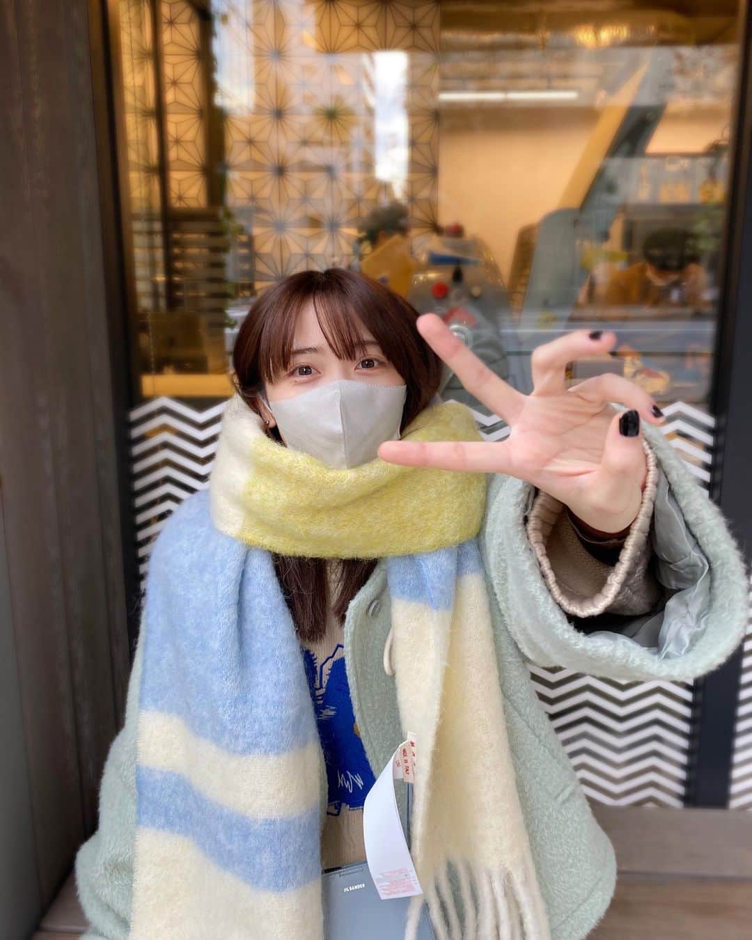 来栖りんのインスタグラム：「⛄️父と母とお出かけ🚃」