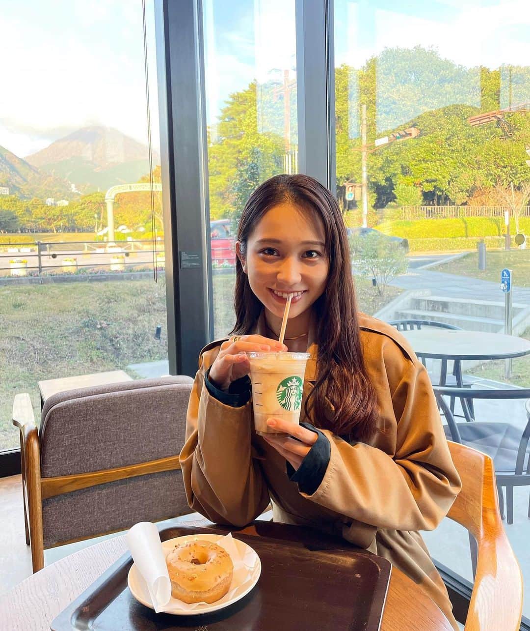 生形由佳さんのインスタグラム写真 - (生形由佳Instagram)「・ 美しい景色を見ながら 朝活スタバ最高でした⛰  #別府グルメ #大分グルメ  #スタバ #別府旅行」12月4日 18時02分 - yuka.ub
