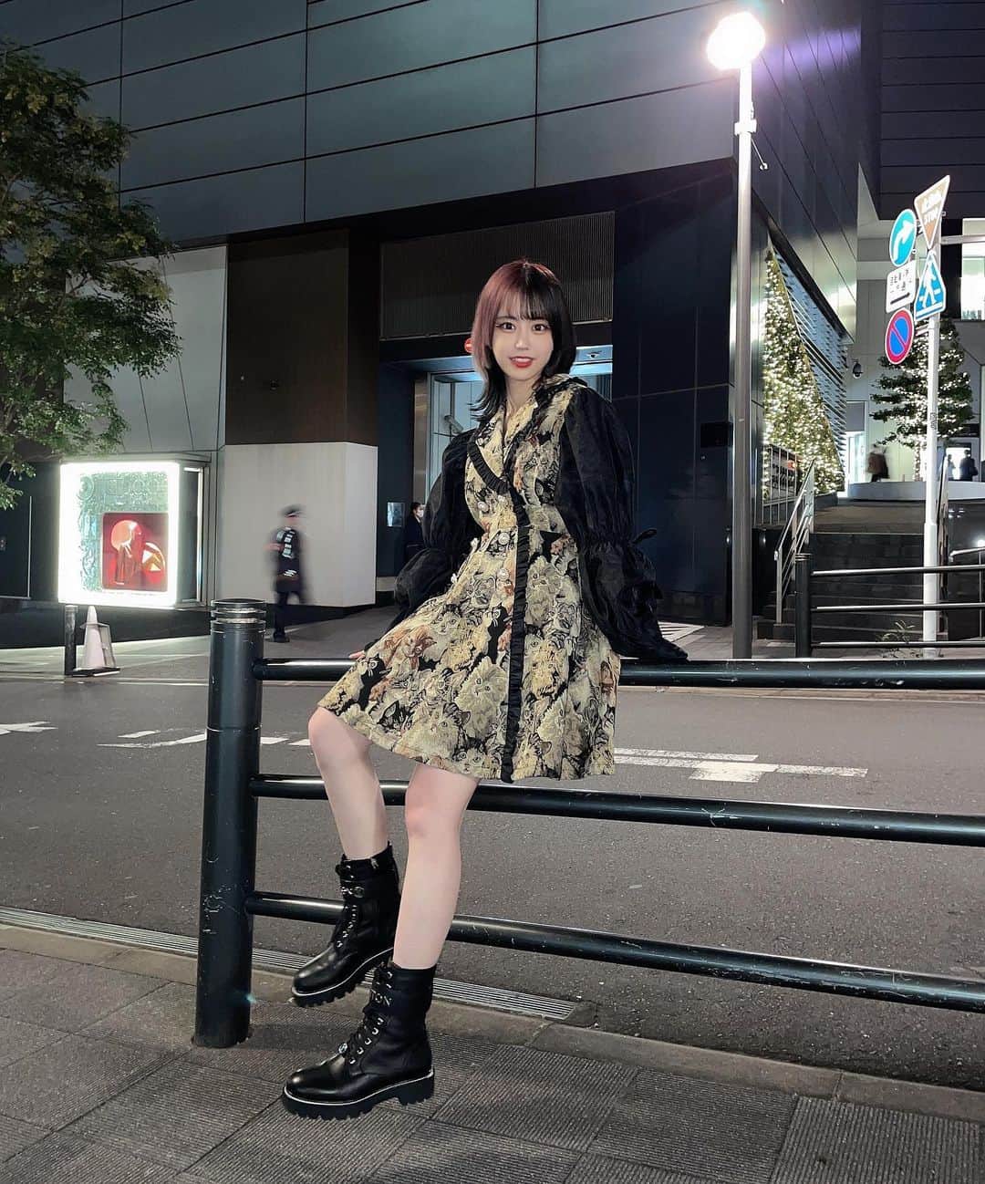 かすこんねぅのインスタグラム：「あまりにも透明感が凄すぎて、身体が透けてしまうことってありますよね〜💦(^_^; #あるある」