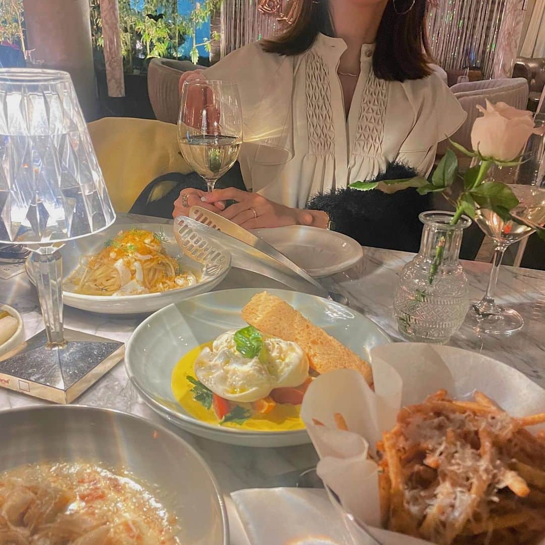 のインスタグラム：「🍸🌹🍴  #schedule#korea#soul#韓国#韓国グルメ」