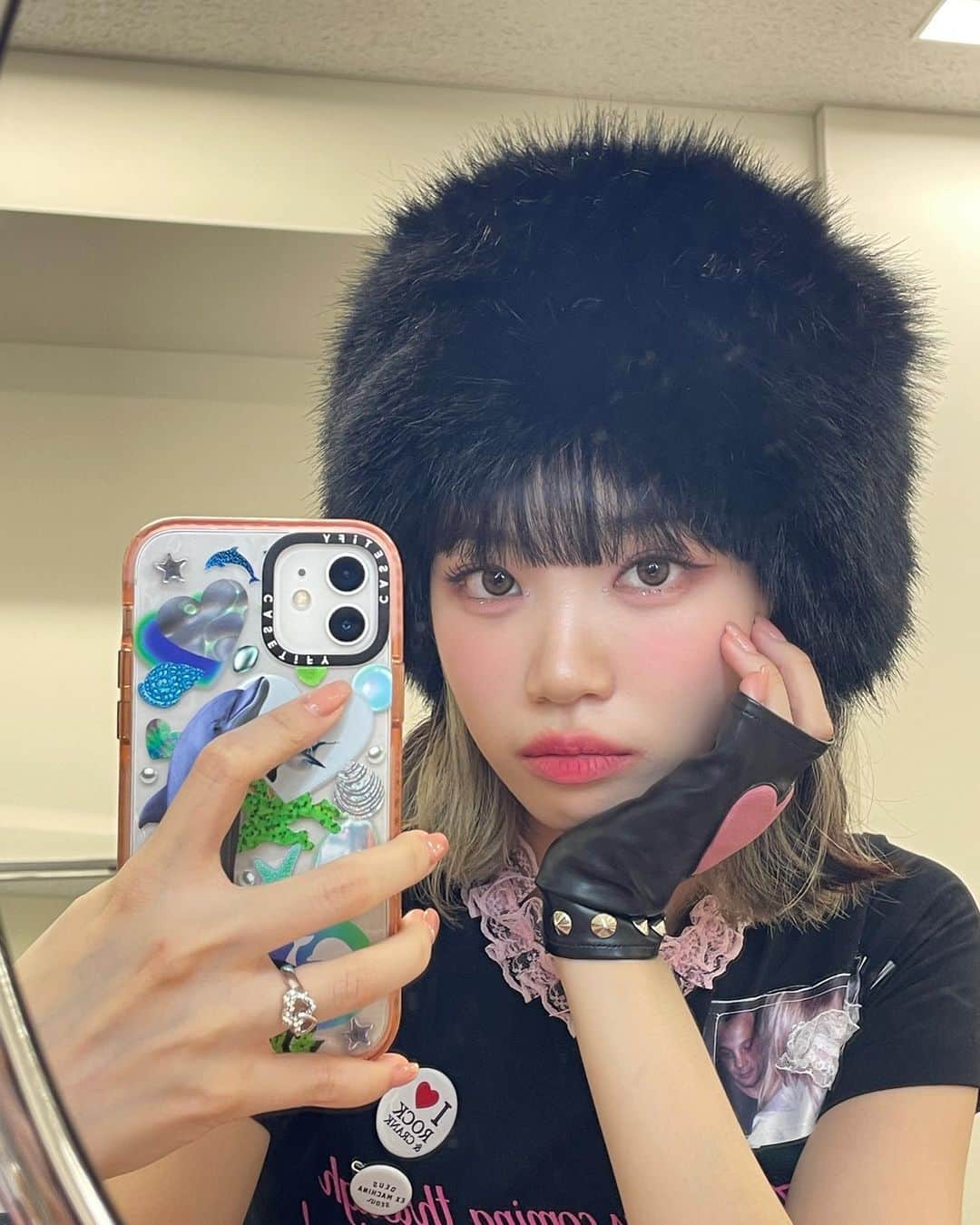キム・チェウォンのインスタグラム：「🖤💕🖤💕」