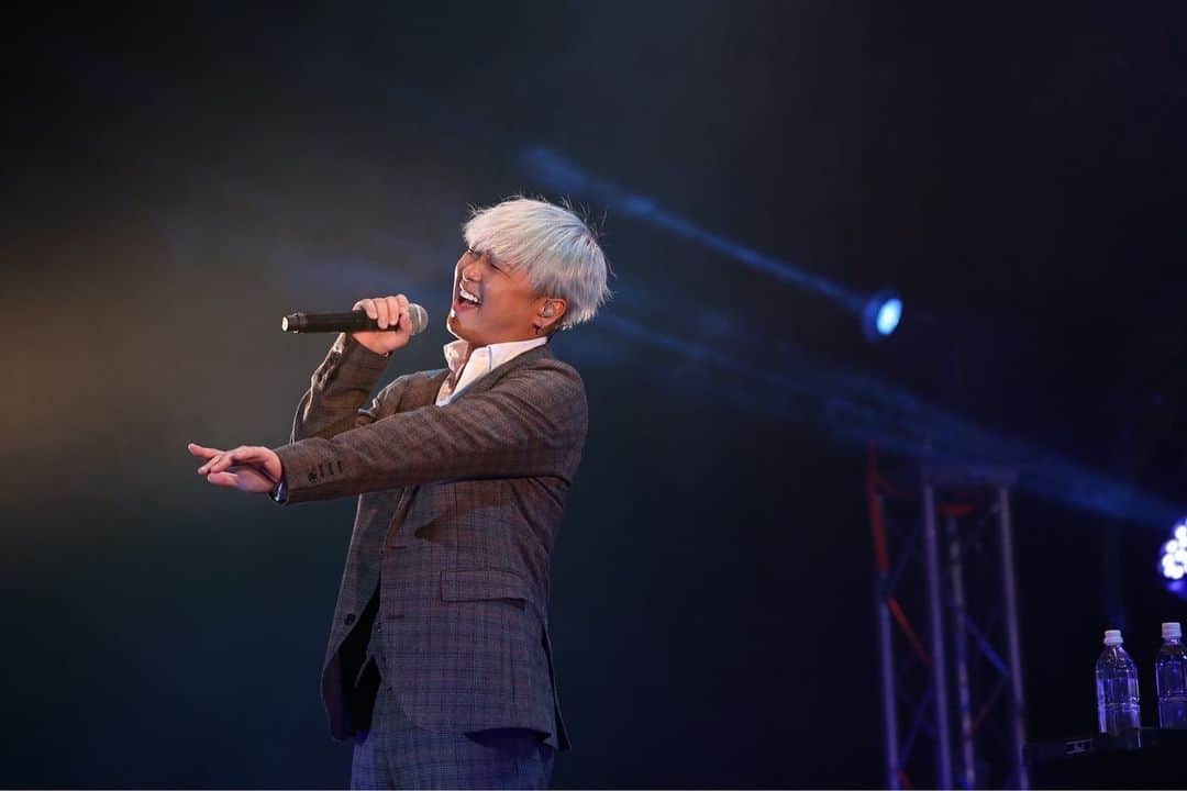 大野雄大のインスタグラム：「福島県、新地町文化交流センターにて  Songs For Lovers お越し頂いた皆様、 応援して下さった皆様、 スタッフの皆様、 Gtの山口周平さん ありがとうございました✨  初めて行かせていただいた場所で、とても素敵な場所でした✨ 機会があったら今度は釣りしにも行ってみたいです☺️  #songsforlovers #新地町 #福島県 #山口周平 さん #今日も皆様ありがとうございました」