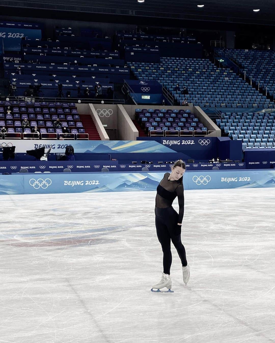 のインスタグラム：「HappyWorldIceSkatingDay 🥰  # @deutsche_eislauf_union #figureskating」