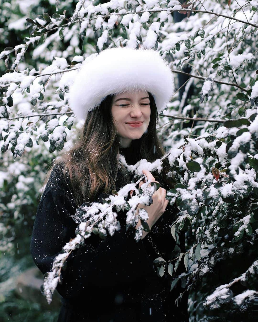 アナスタシア・セボスカァヤさんのインスタグラム写真 - (アナスタシア・セボスカァヤInstagram)「let it snow 🤗」12月5日 3時33分 - theanastasiah