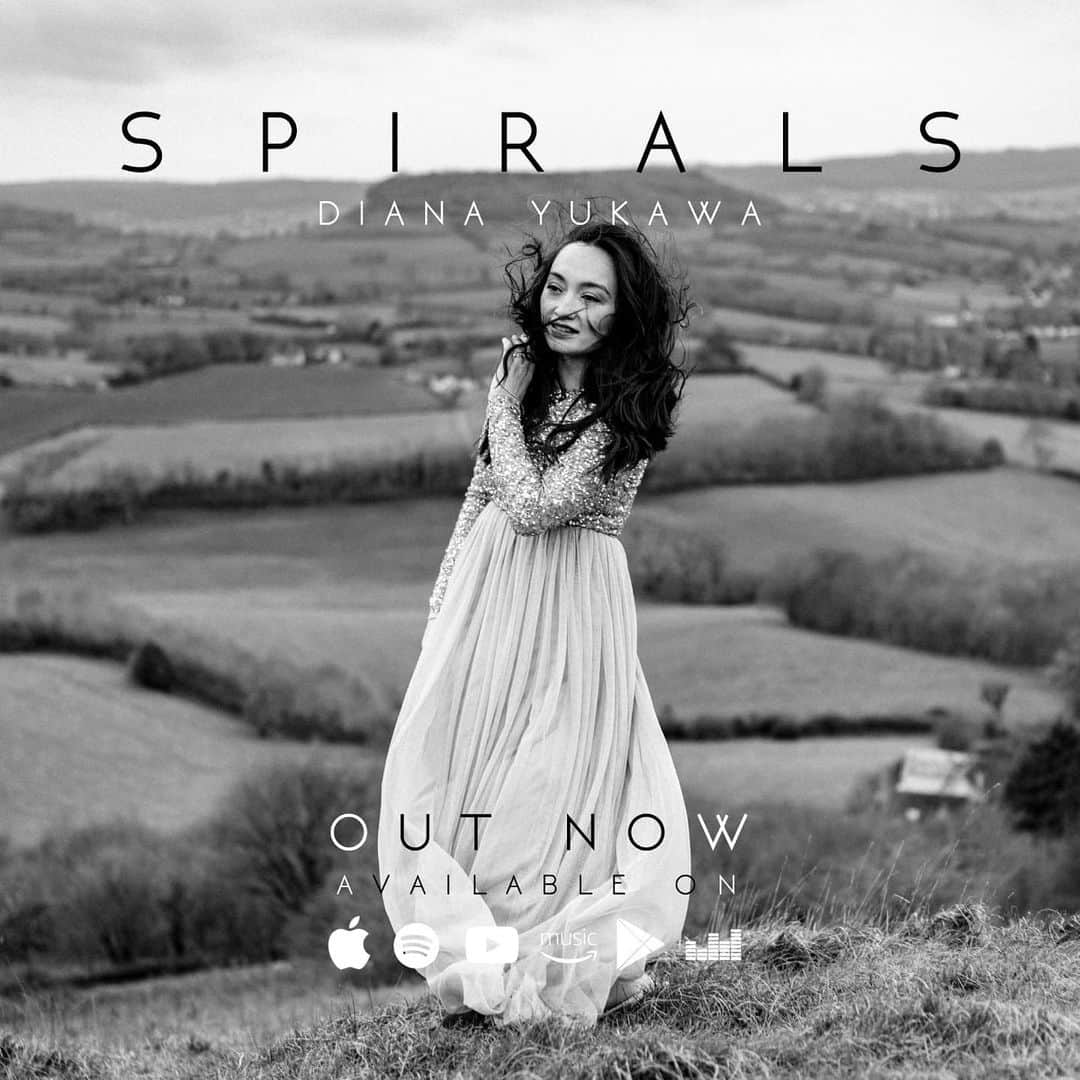 ダイアナ湯川のインスタグラム：「So excited to announce I have signed with @1631recordings and my album Spirals was re-released on Friday, with new reworks coming very soon… so very excited about what’s to come 🖤🤍🖤  . . . . #newrelease #newalbum #newsigning #1631recordings #music #musician #violin #violinist #neoclassical #electronic #classical #spirals」