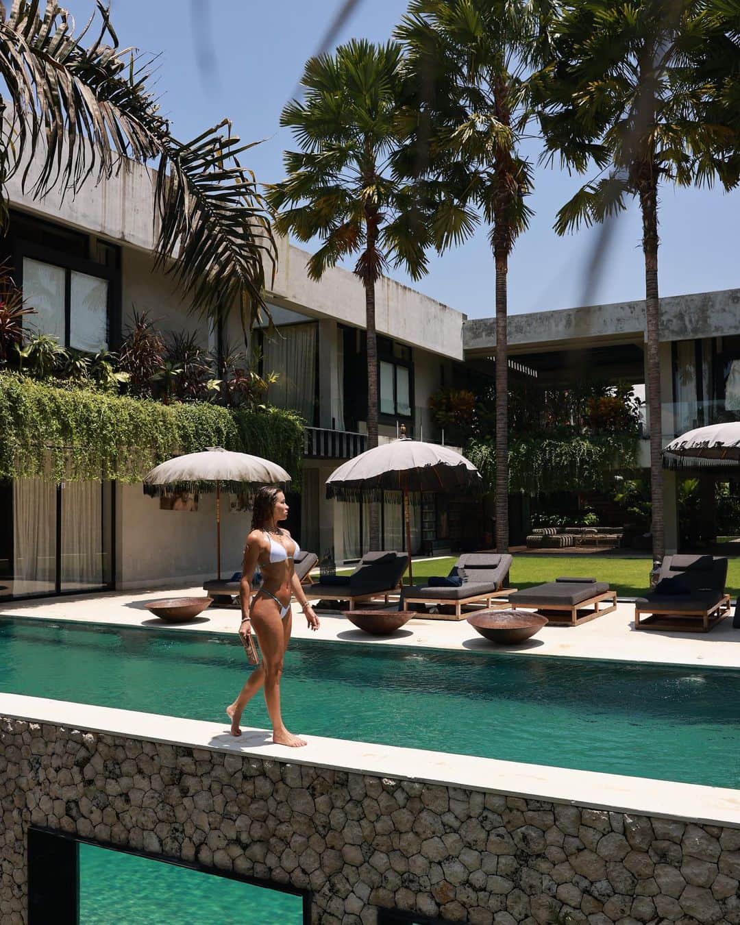 Cindy Pradoさんのインスタグラム写真 - (Cindy PradoInstagram)「Take me back to Bali 🌴 PS: they get better as you scroll 📸 @ladylike」12月5日 9時15分 - cindyprado