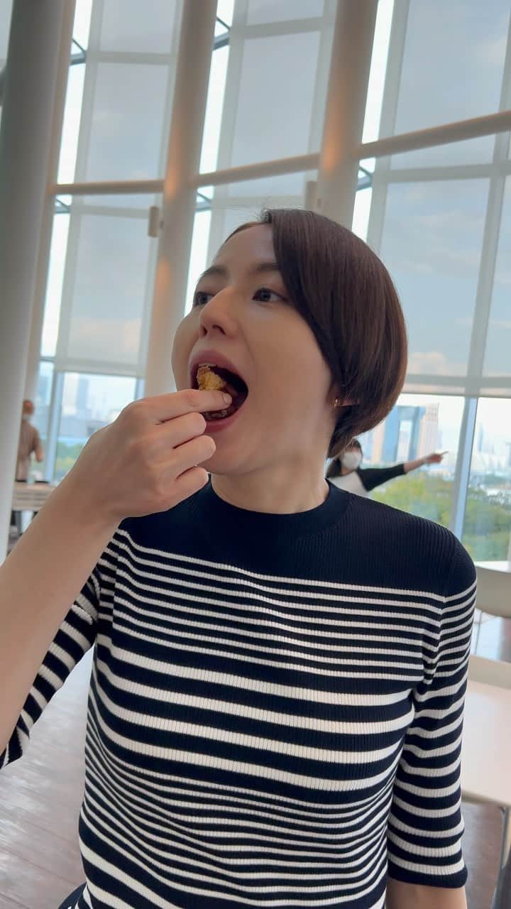大根仁のインスタグラム：「本日２２：００〜ドラマ「エルピス」第7話です！演出は１５年以上僕のドラマや映画を一緒に作ってきた二宮孝平！僕が出来ない演出や、僕が撮れないショットがたくさんあって新鮮な出来栄えです。是非ご覧くださいませませ。」
