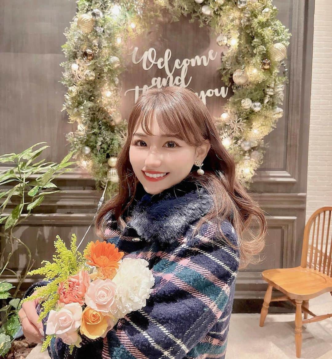 のインスタグラム：「⋆  結婚記念日 dinnerしてきました𓌉◯𓇋♡  美味しかった〜🥰  #ootd #fashion #instafood #instagram  #hairstyle #outfit #code #instafashion  #ファッション #撮影 #ヘアスタイル #ヘア  #コーディネート #コーデ #今日の服  #結婚記念日 #記念日ディナー  #記念日」