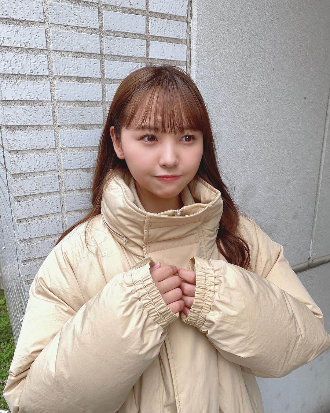 本郷柚巴のインスタグラム：「寒すぎてびっくり❄️  #moussy」