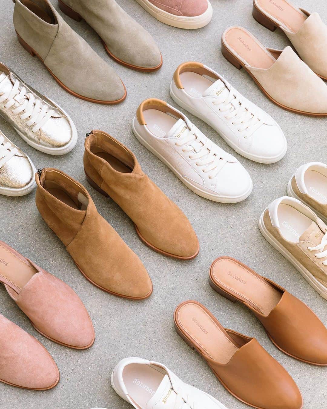 ソルドスのインスタグラム：「Our Fall Classics    #soludos」