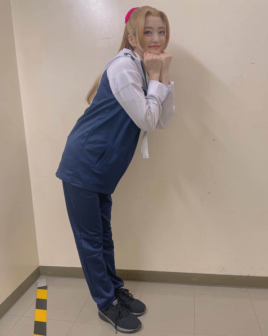 斉藤瑞季さんのインスタグラム写真 - (斉藤瑞季Instagram)「歌劇「桜蘭高校ホスト部」ƒ 開幕し、残り東京公演は5日となりました！！ 大阪大千穐楽まで全員で駆け抜けます♪ 引き続き応援の程よろしくお願い致します💓 #ホスミュ  #宝積寺れんげ  #桜蘭高校ホスト部」12月6日 12時53分 - mii_maricoco