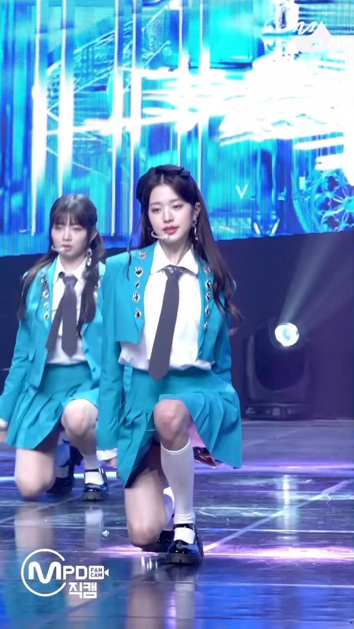 のインスタグラム：「soty💘💞😤  #IVE #JANGWONYOUNG #WONYOUNG #아이브 #장원영 #원영」