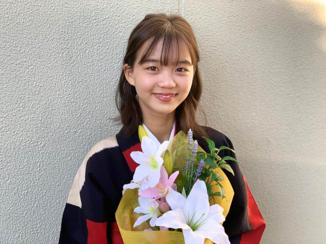 大島美優さんのインスタグラム写真 - (大島美優Instagram)「皆さん、新年いかがお過ごしですか？  美優は冬休みが明けたらすぐにテストがあるので勉強します✎  まだ冬休みなのに春休みになるのを待っている美優でした。  #大島美優 #OshimaMiyu #MiyuOshima」1月4日 11時49分 - miyu_oshima.official