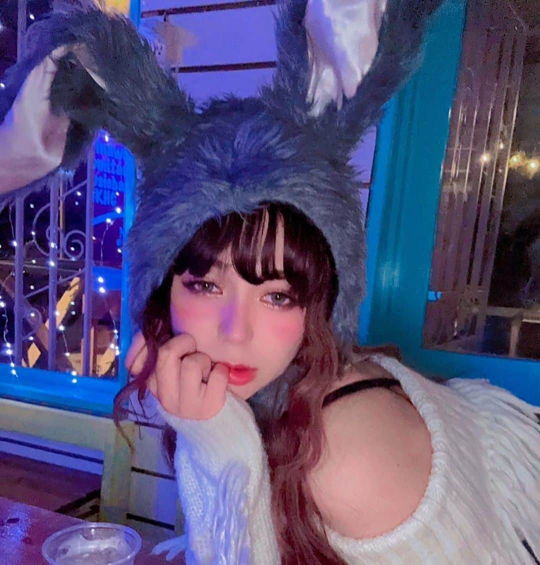 Arimeのインスタグラム：「あけましておめでとう♡ 2023 happy new year  今年もよろしくです♡🐰♡  #2023  #okinawa  #happynewyear #うさぎコスプレ  #今年もありがとうございました」