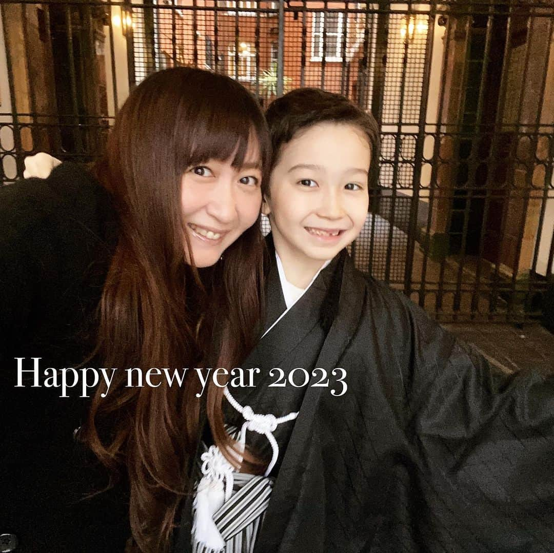 KOKIAのインスタグラム：「明けましておめでとうございます。今年もどうぞよろしくおねがい致します。」